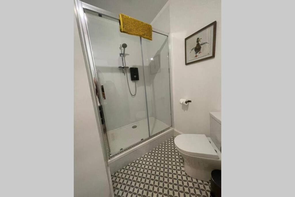 No 10 Immaculate City Centre, Top Floor 2 Bed Flat With Free Parking Inverness Ngoại thất bức ảnh